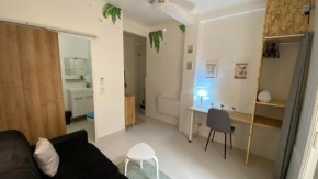 Studio avec Patio Privatif à 5 min à pied de la Plage
